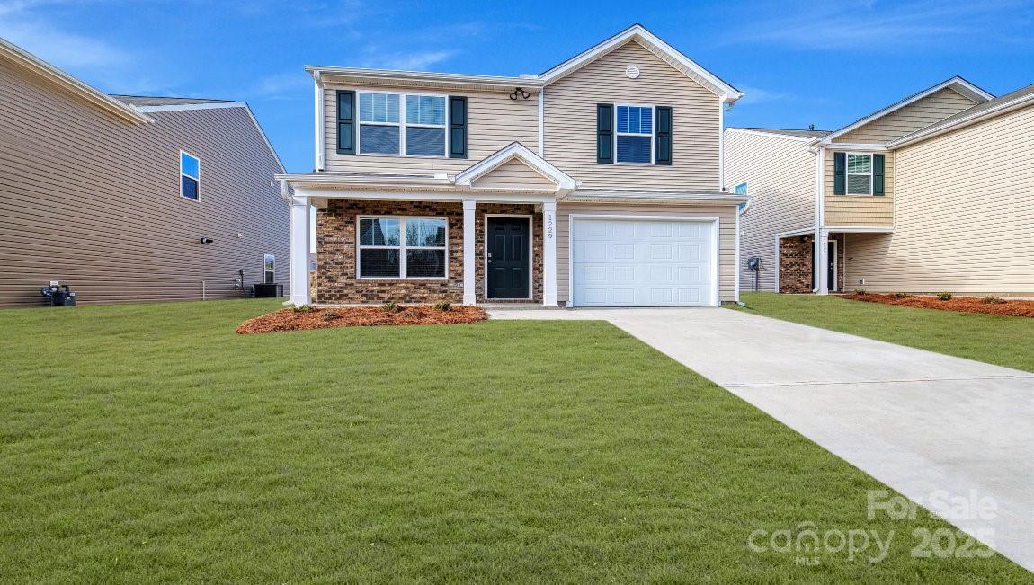215 Callie River Ct., Clyde, NC 28721