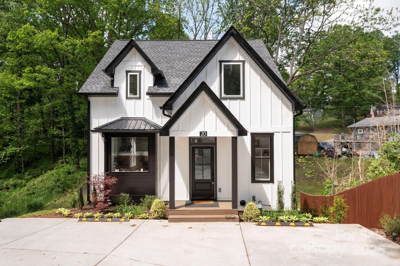 20 Rash Rd., Asheville, NC 28806