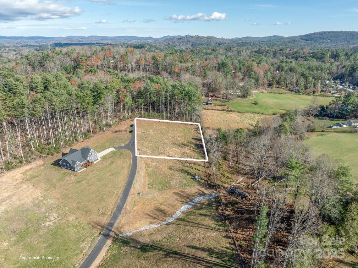 00 Kelly Daniele Ln. #5, Hendersonville, NC 28739