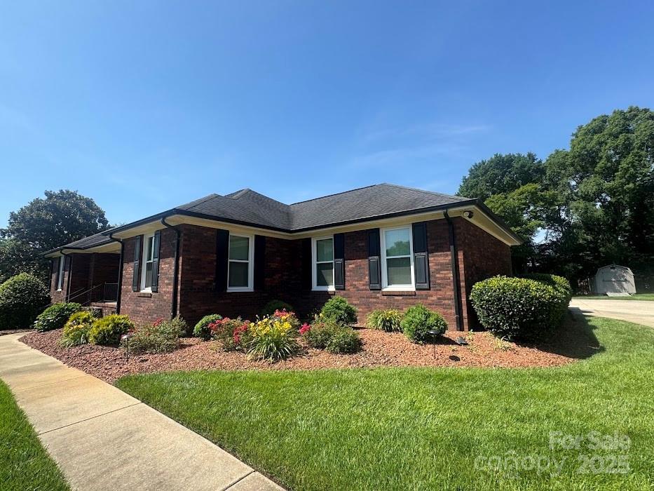 6339 River Front Dr., Harrisburg, NC 28075