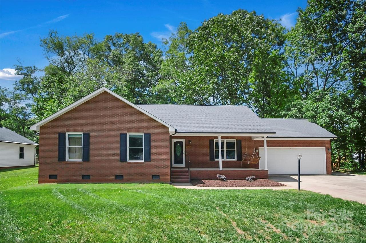 2502 Gold Rush Dr., Lincolnton, NC 28092