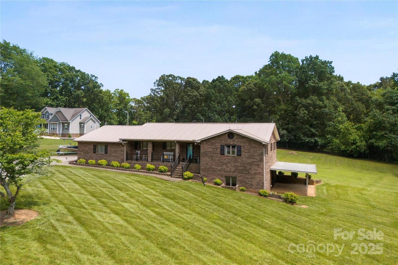 1512 Mount Ulla Hwy., Mooresville, NC 28115