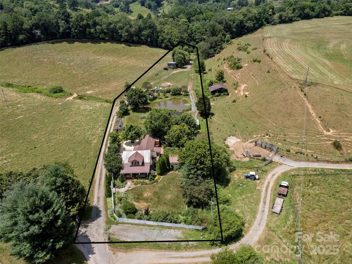 10 & 115 Gardening Frog Tr., Waynesville, NC 28785