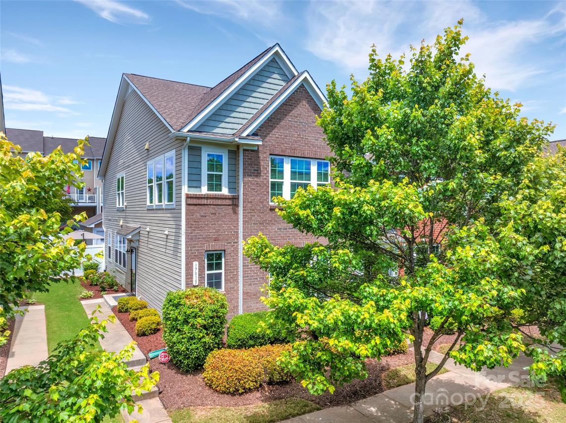 17913 Ragtop Day Ln., Cornelius, NC 28031