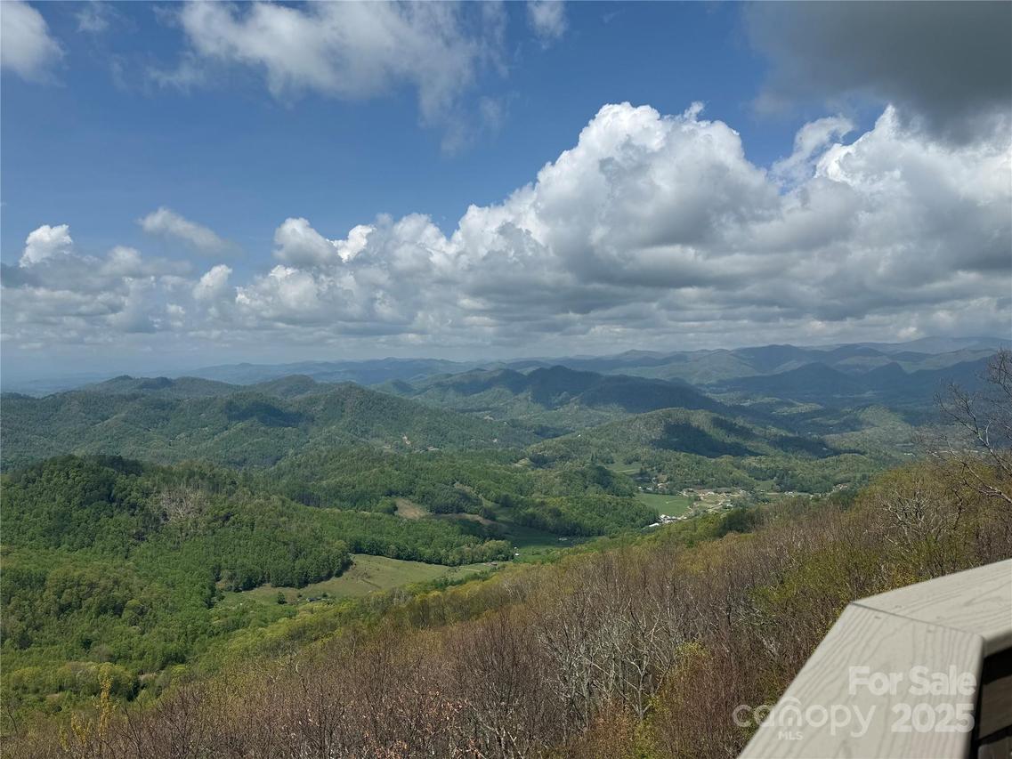 140 Slickrock Rd. #F3, Burnsville, NC 28714