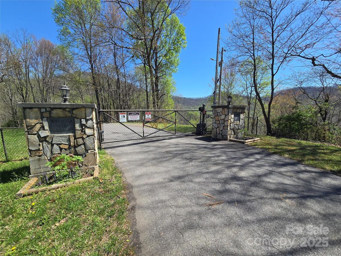Pioneer Tr. #389, Franklin, NC 28734