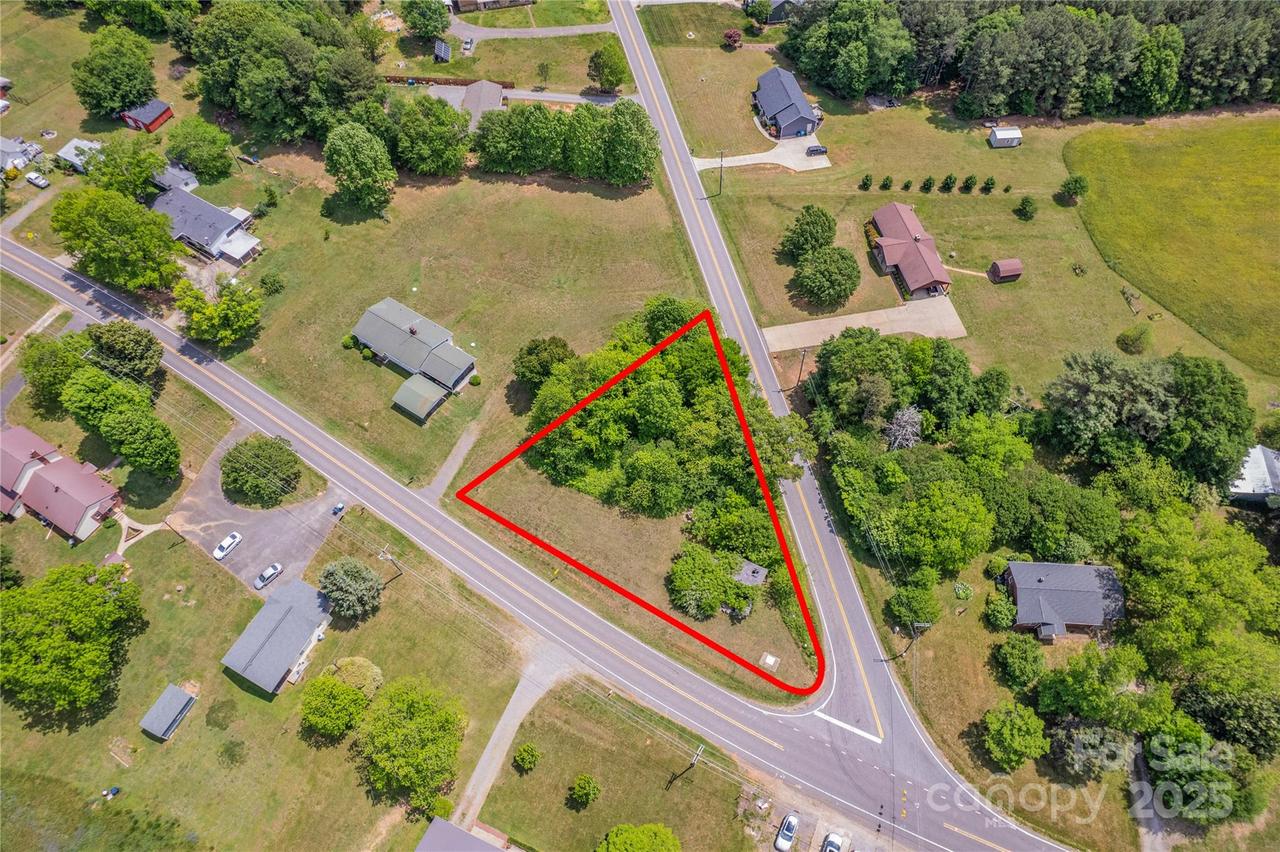 1558 Buffalo Shoals Rd., Catawba, NC 28609