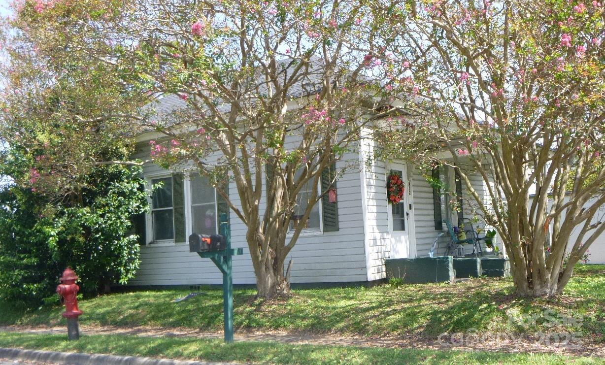 402 E Long Ave., Gastonia, NC 28054