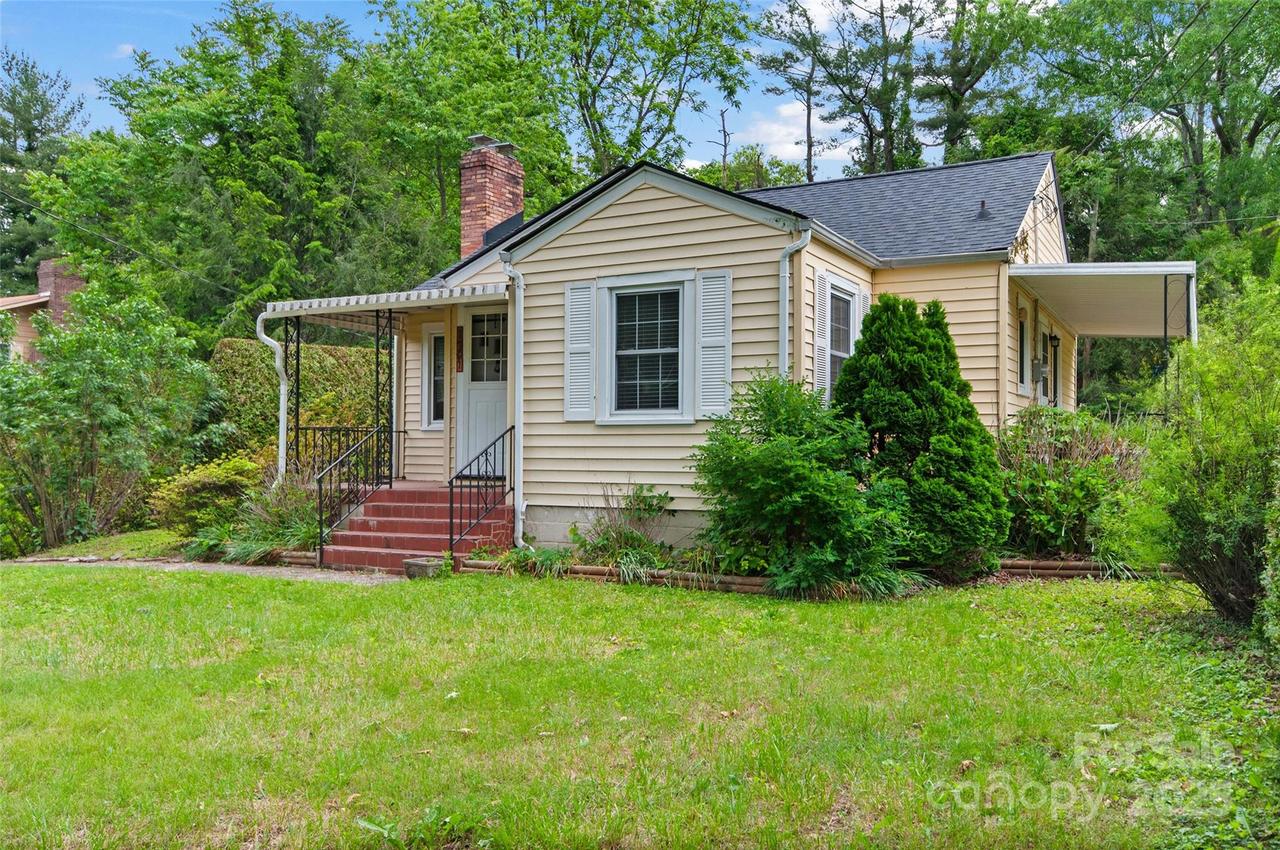 141 Elkwood Ave., Asheville, NC 28804