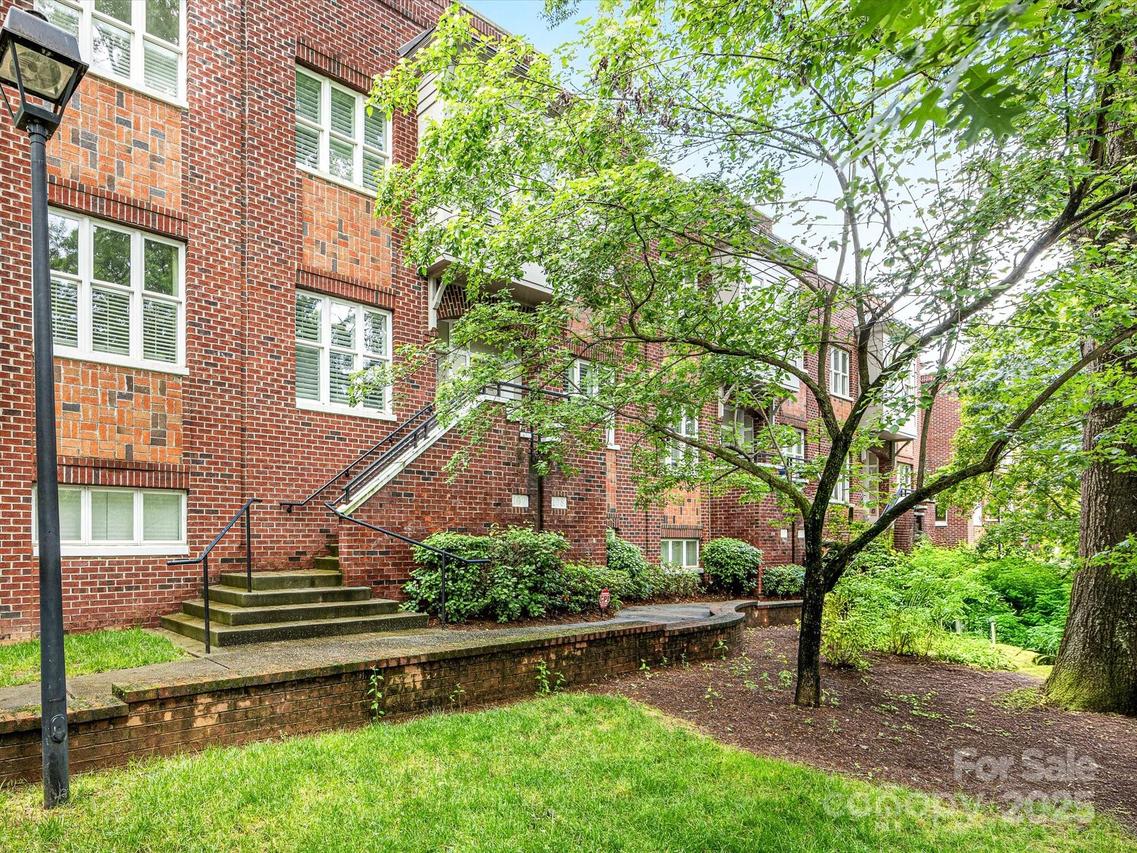 100 N Laurel Ave. #107, Charlotte, NC 28207