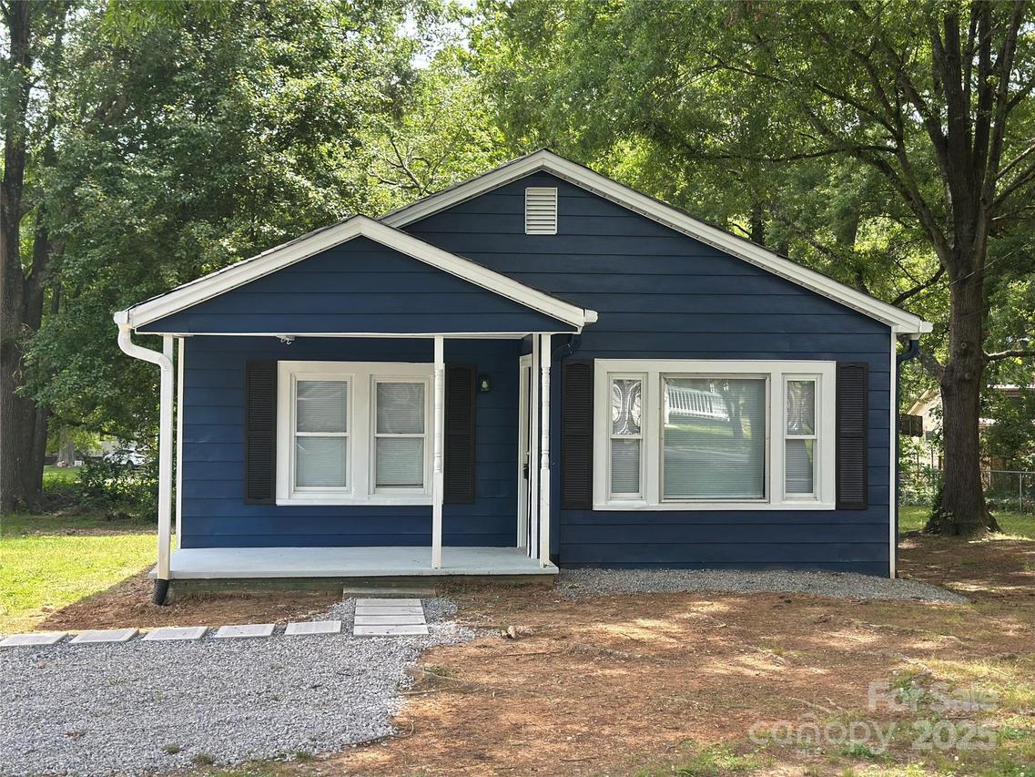 2123 W Sixth Ave., Gastonia, NC 28052