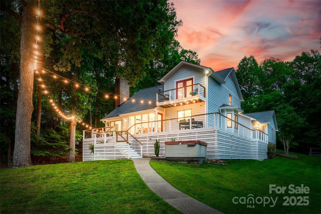18028 Broken Woods Rd., Charlotte, NC 28278