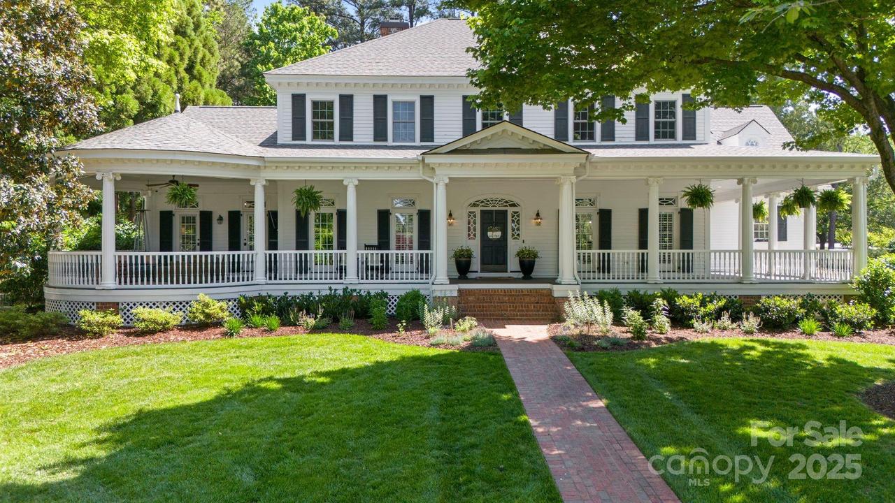 18705 Harbor Light Blvd., Cornelius, NC 28031
