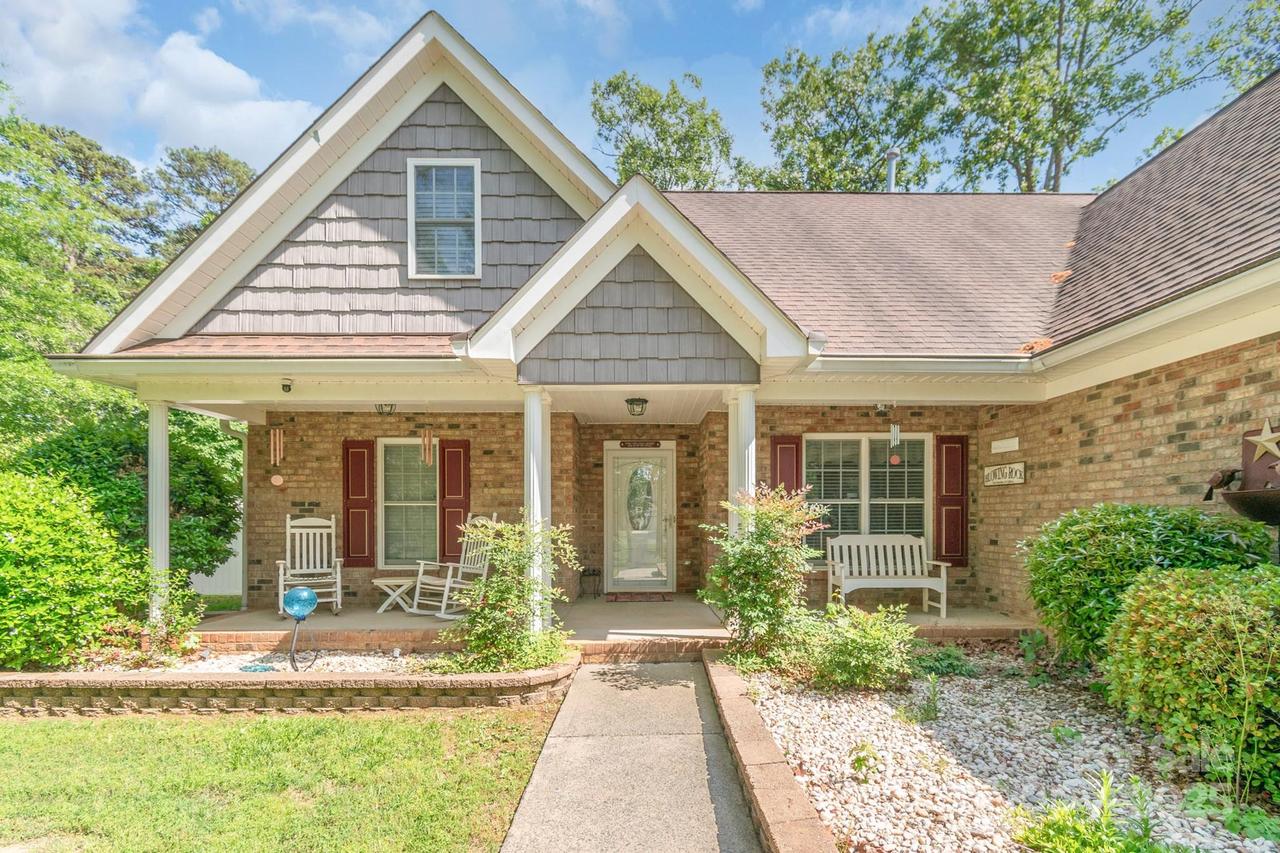 2020 Olde Towne Dr., Monroe, NC 28110