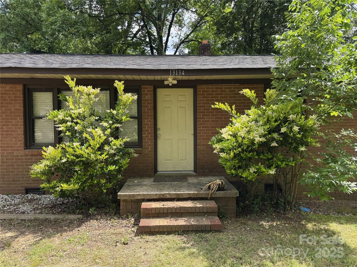 13134 Homewood Dr., Charlotte, NC 28262