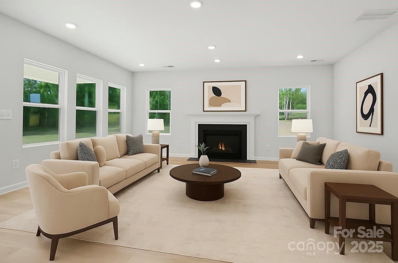 908 Westminster Dr., Statesville, NC 28677