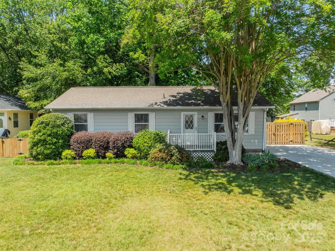 21614 Colina Dr., Cornelius, NC 28031