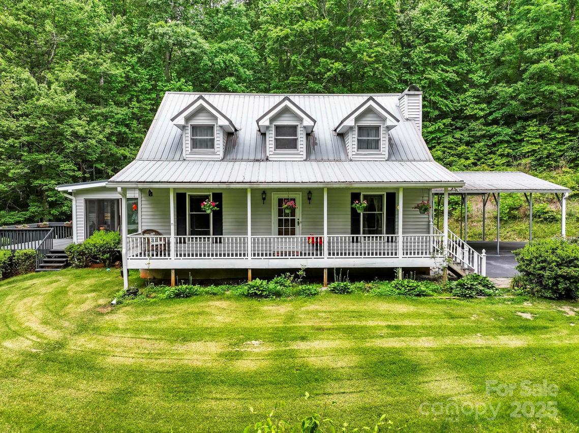 10 Kettle Creek Ln., Brevard, NC 28712