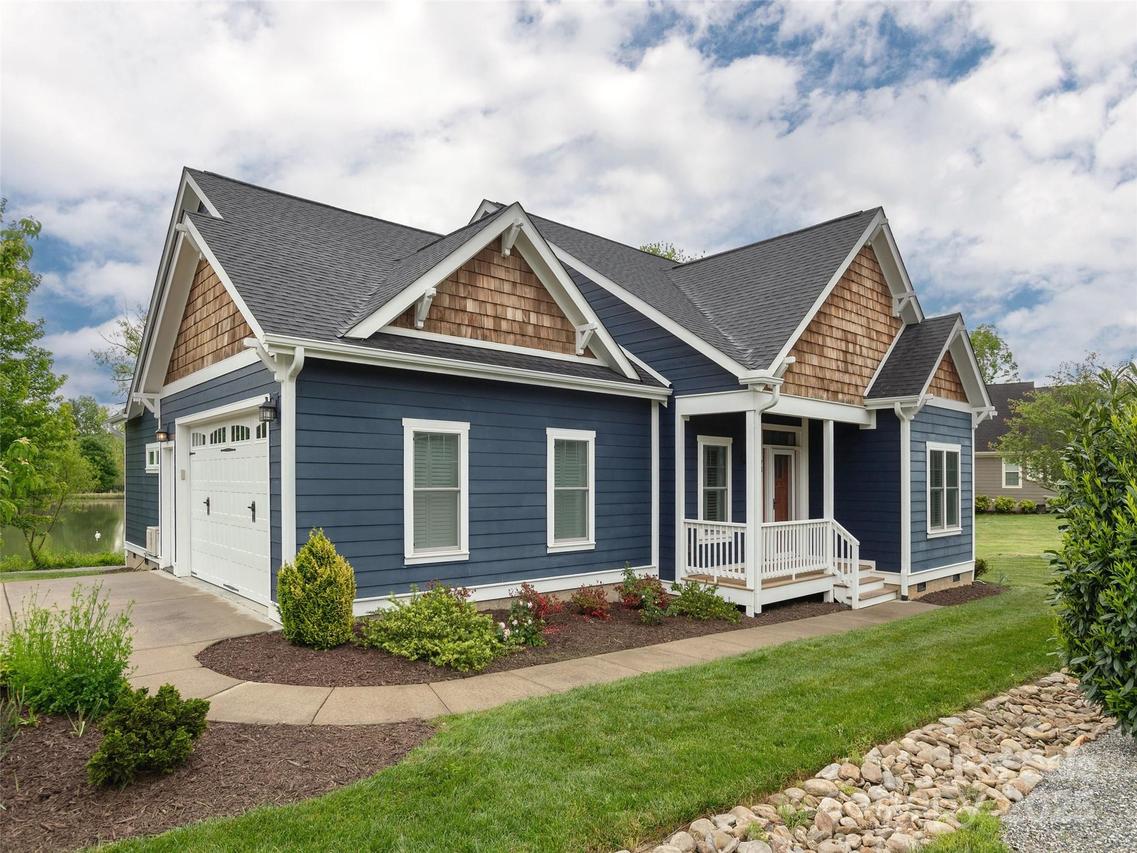 76 Foundry Ln., Hendersonville, NC 28792