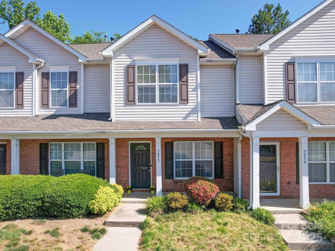 3055 Golden Dale Ln. #104, Charlotte, NC 28262