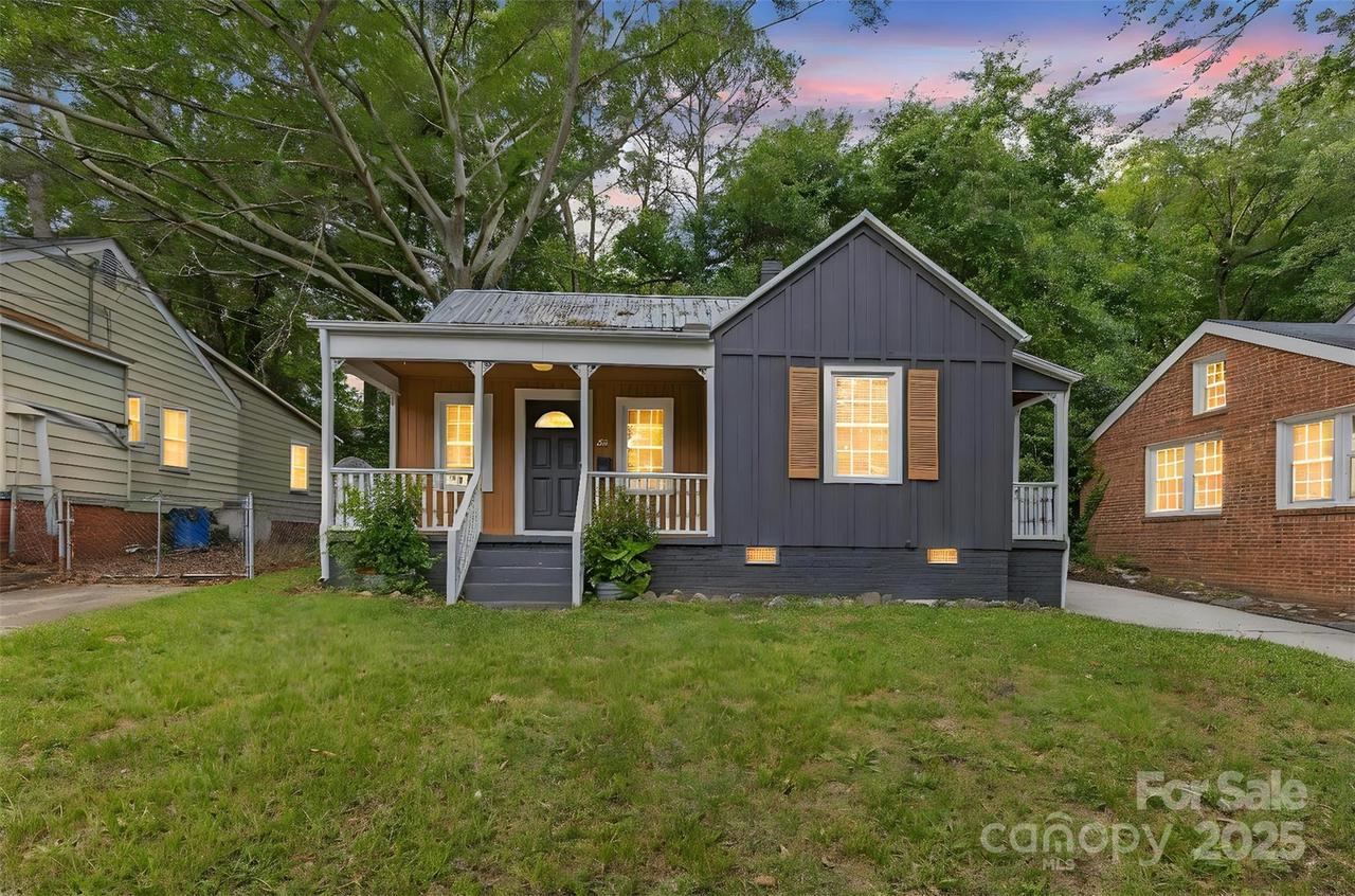 621 Greenland Dr., Fayetteville, NC 28305