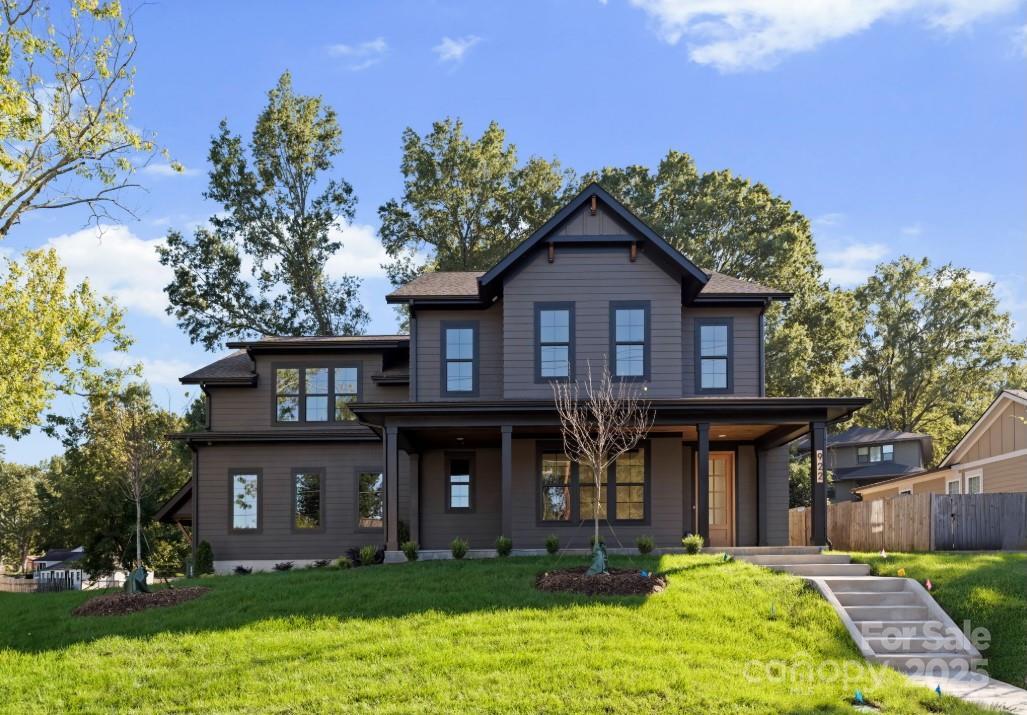 922 Everett Pl., Charlotte, NC 28205