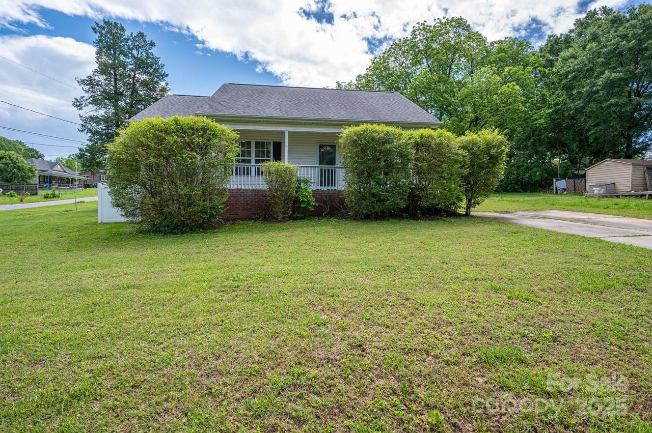210 Park St., Bessemer City, NC 28016