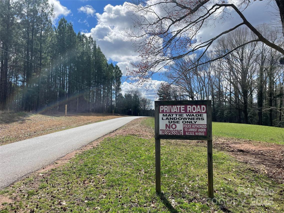 3113 Mattie Wade Rd., Sherrills Ford, NC 28673