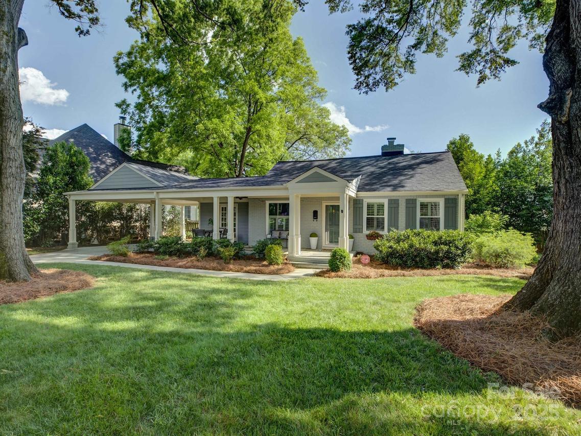 1069 Sedgefield Rd., Charlotte, NC 28209