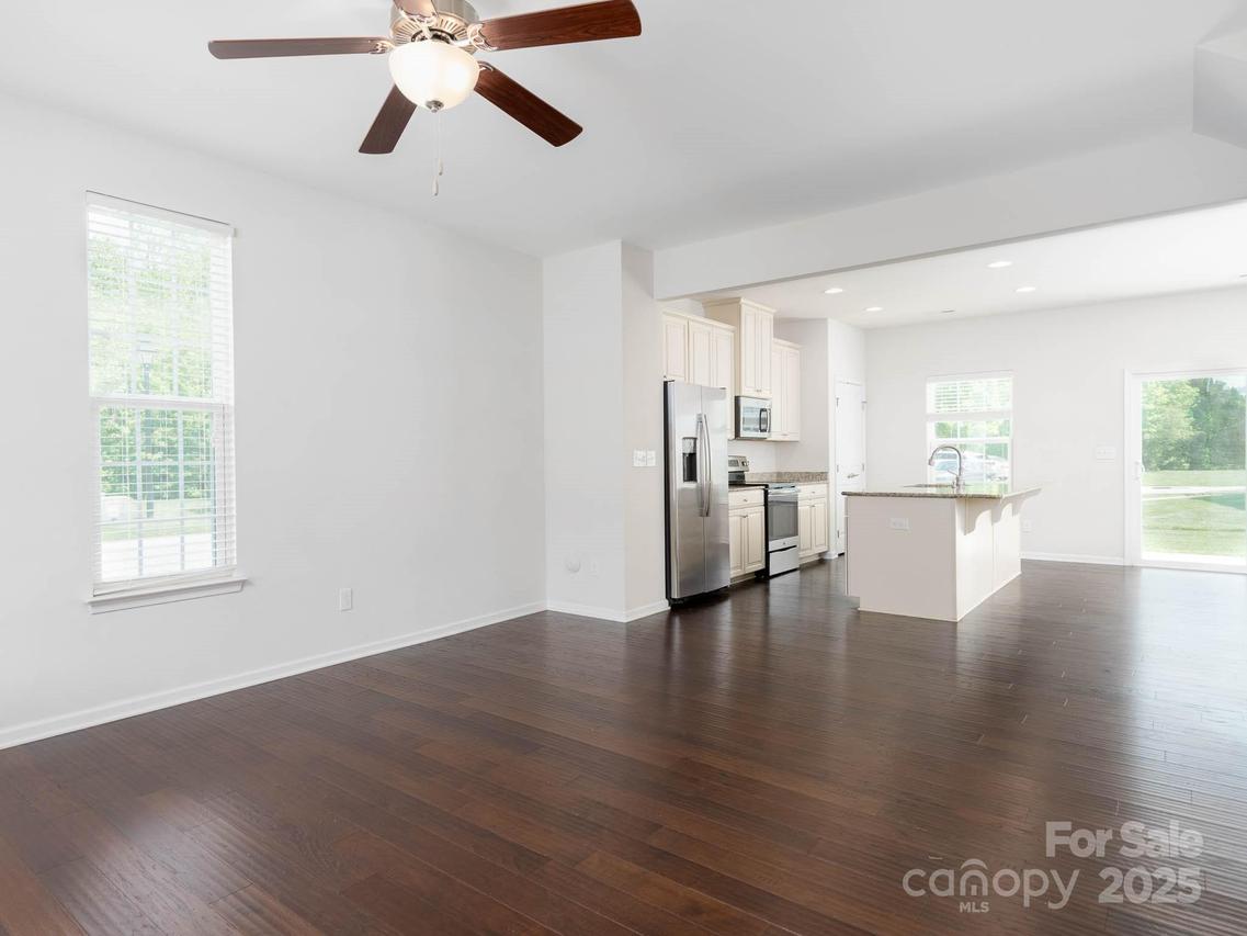 2448 Mariners Cove Ln., Denver, NC 28037