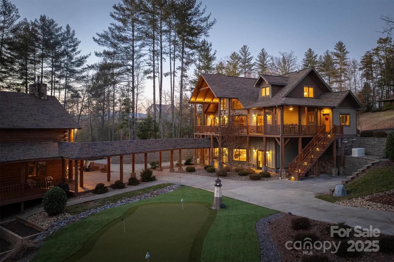 1989 Johns Ridge Pkwy., Lenoir, NC 28645
