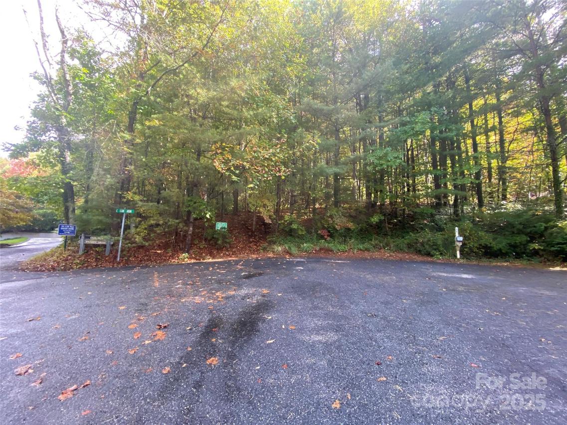 98 Oak Gate Dr. #Lot 36 and Block H, Hendersonville, NC 28739