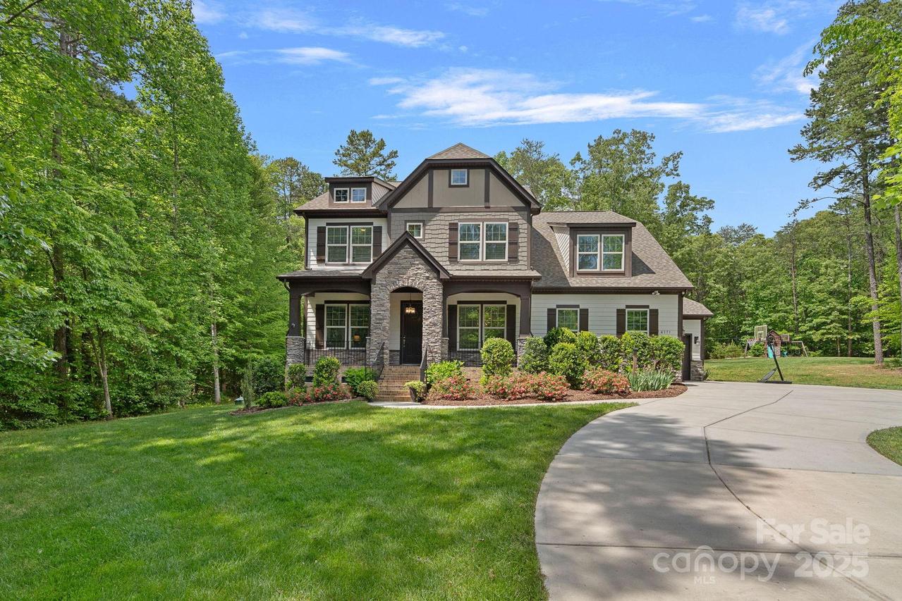 6171 Willow Farm Dr., Denver, NC 28037