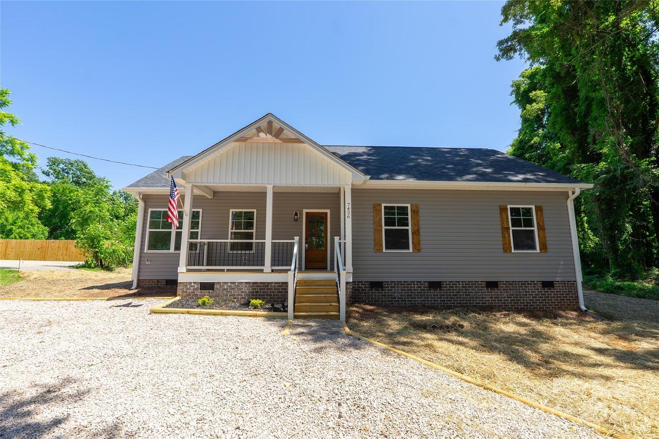 7426 Hambright Rd., Huntersville, NC 28078