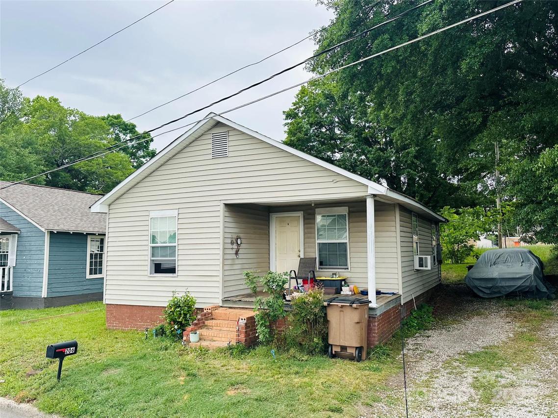 206 Royster Ave., Shelby, NC 28150