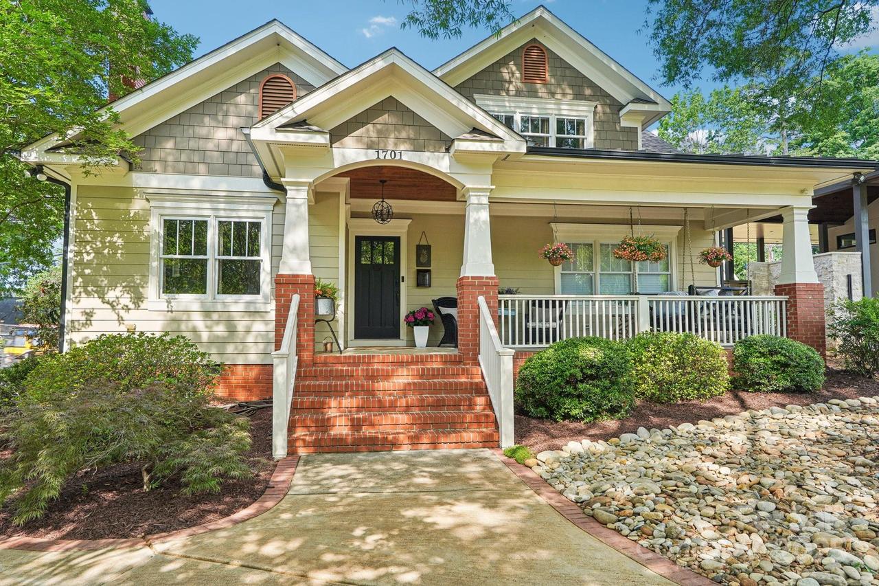 1701 Dearmon Dr., Charlotte, NC 28205