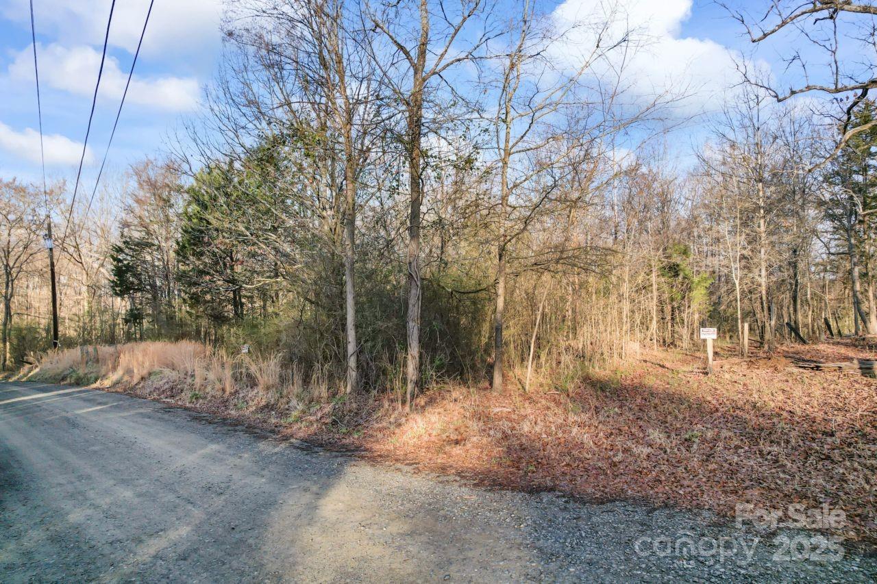 3010 Overbrook Ter., Charlotte, NC 28214