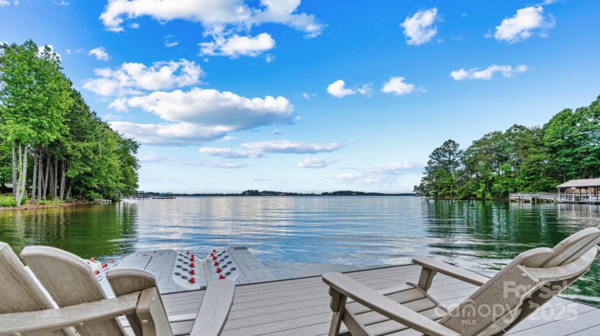 8218 Bright Water Ln., Denver, NC 28037