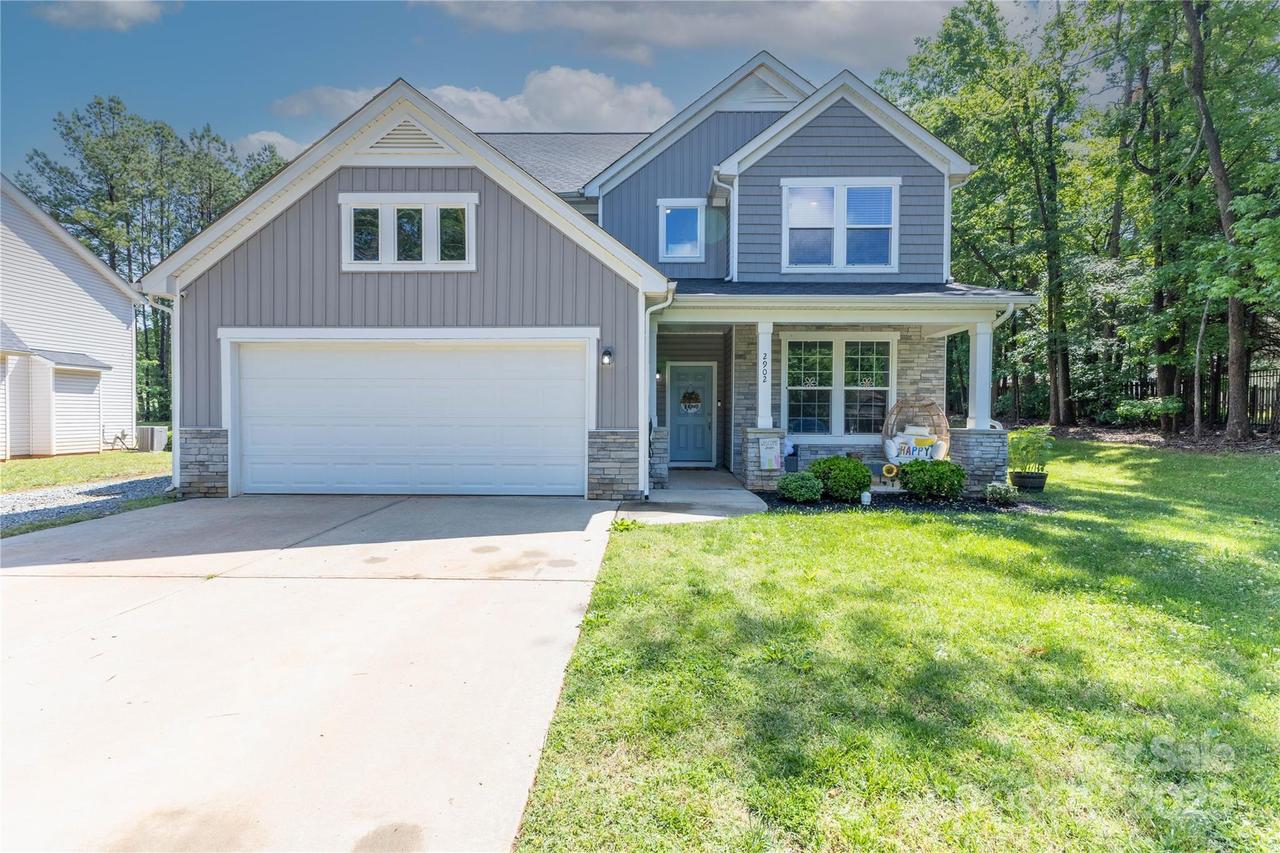 2902 Oakdale Rd., Charlotte, NC 28216