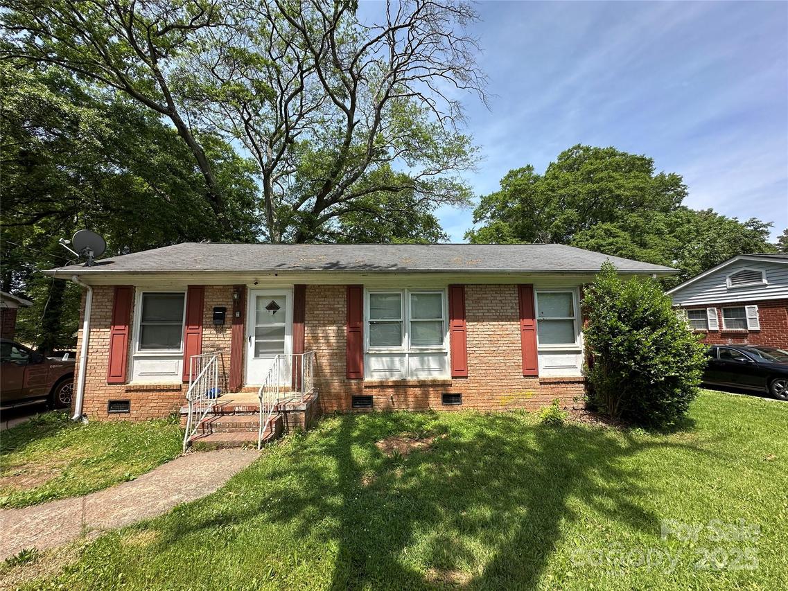 3720 Blandwood Dr., Charlotte, NC 28217