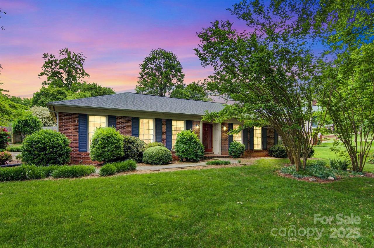 1940 12th St., Hickory, NC 28601