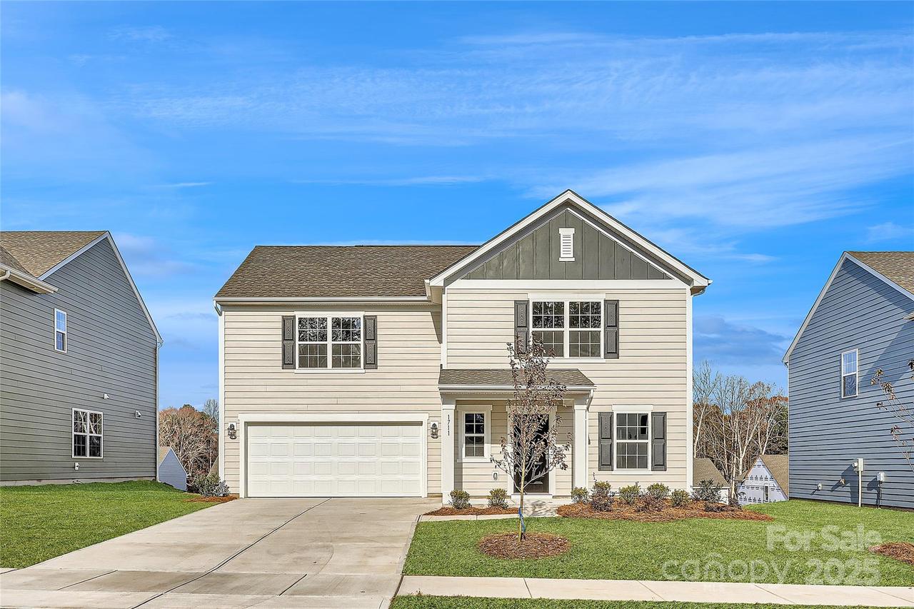 1711 Wooten Way, Bessemer City, NC 28016