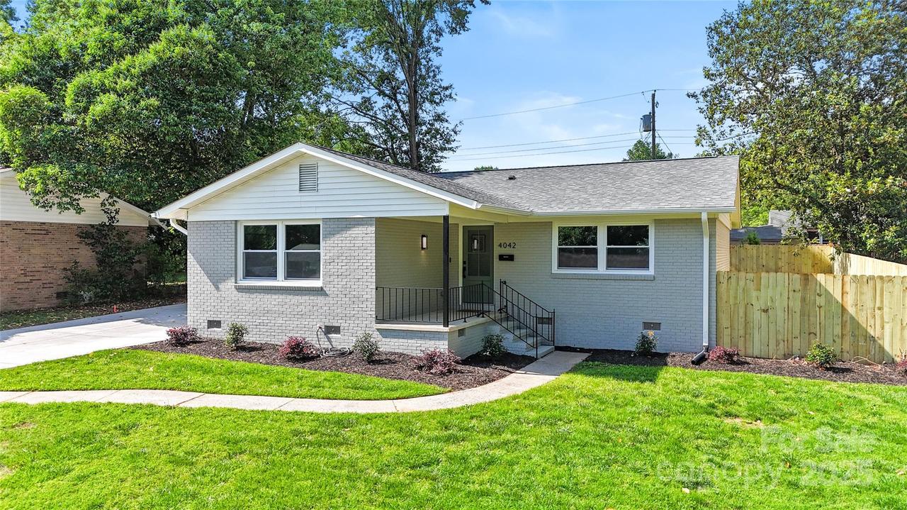 4042 Uppergate Ln., Charlotte, NC 28215
