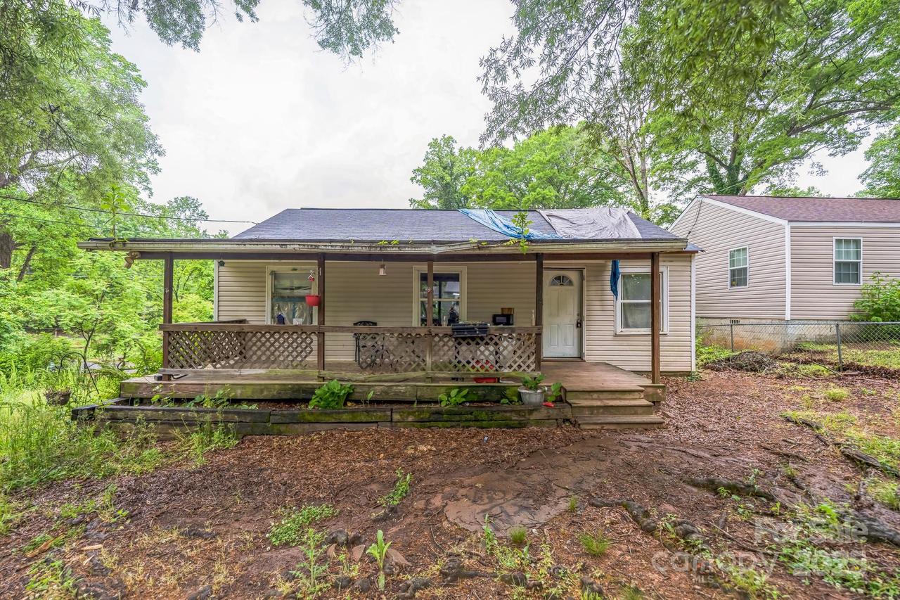 1908 5th St., Statesville, NC 28677