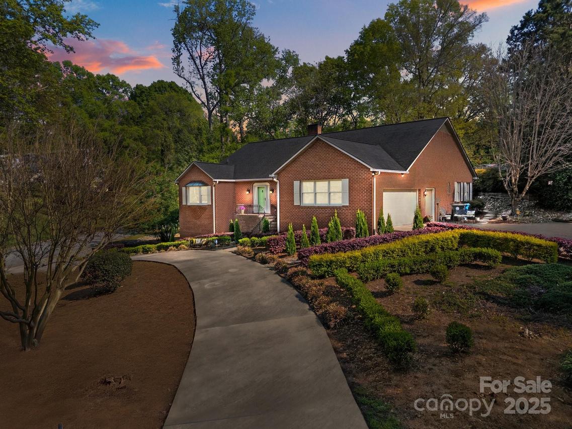 961 Confederate Ave., Salisbury, NC 28144