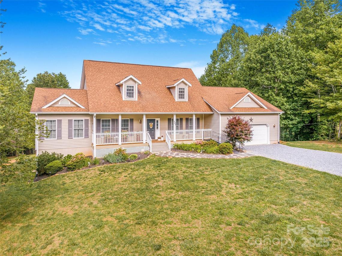 121 W Ashe Bridge Rd., Marion, NC 28752