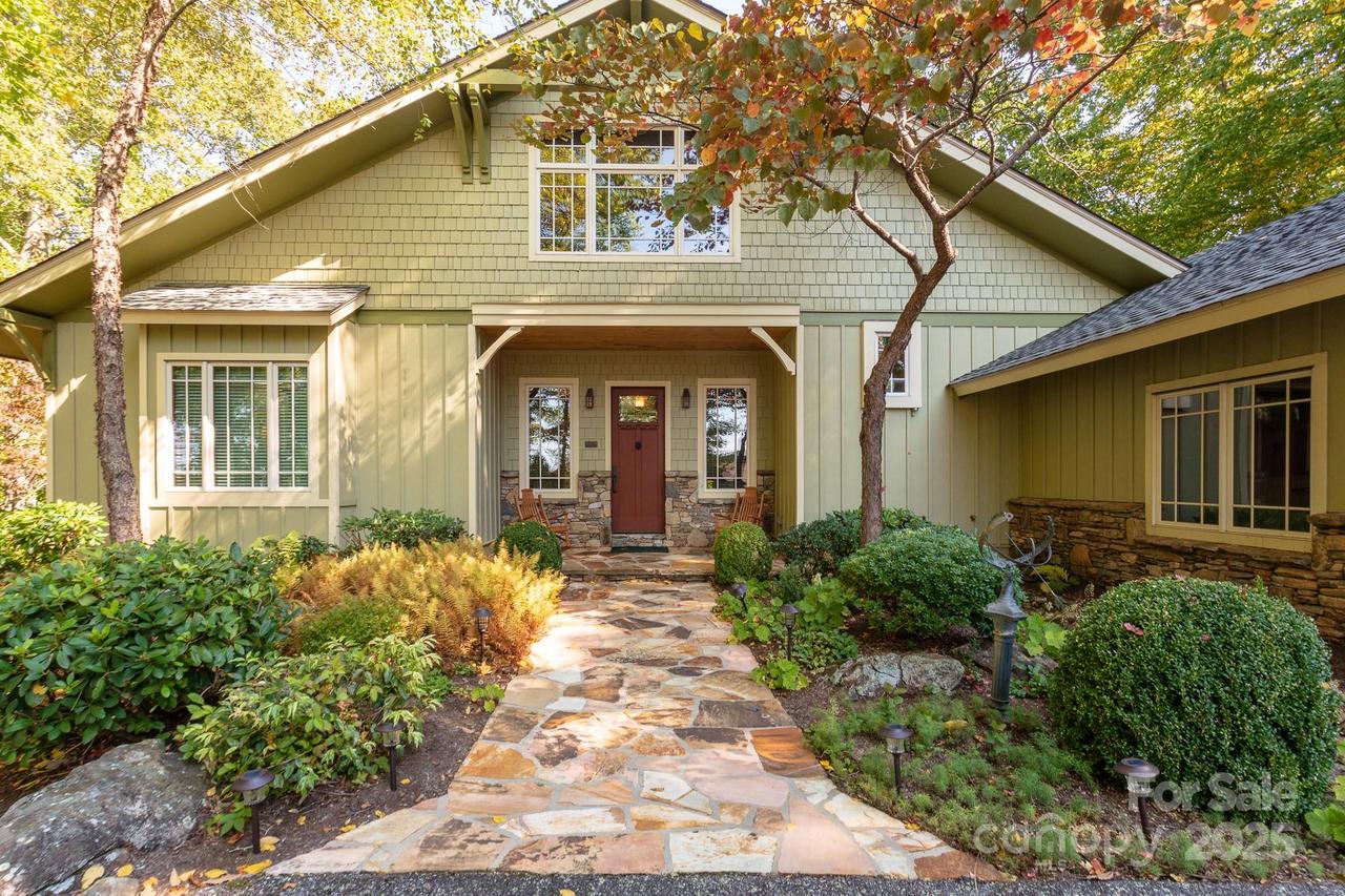 324 Austin Mountain Dr., Burnsville, NC 28714