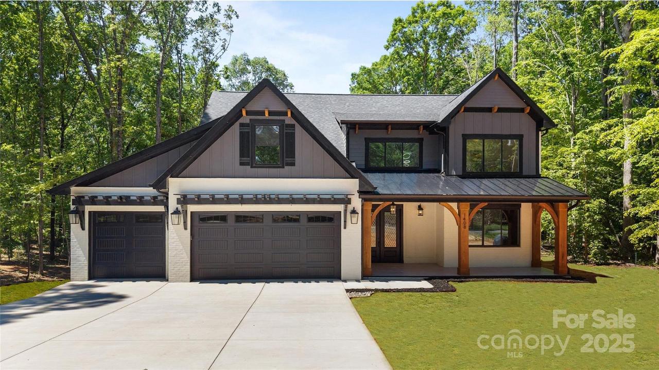 1408 Bloomsberry Ln., Waxhaw, NC 28173