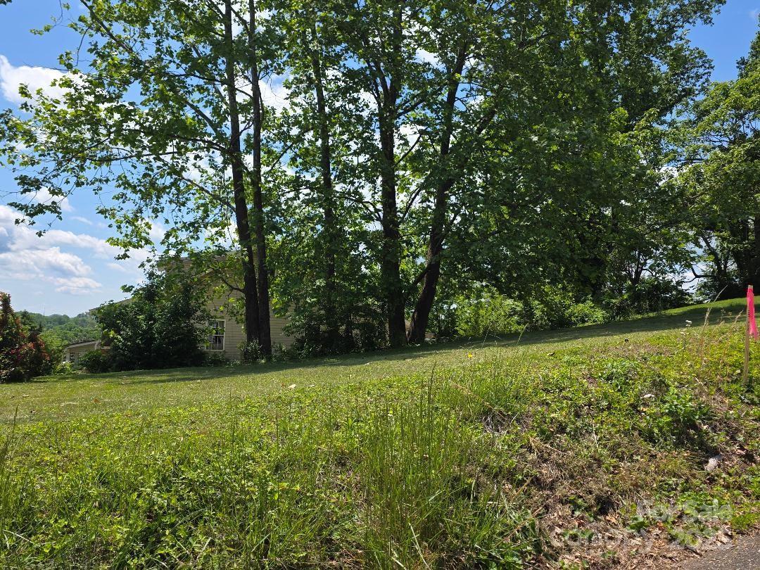 00 Summit St., Marion, NC 28752