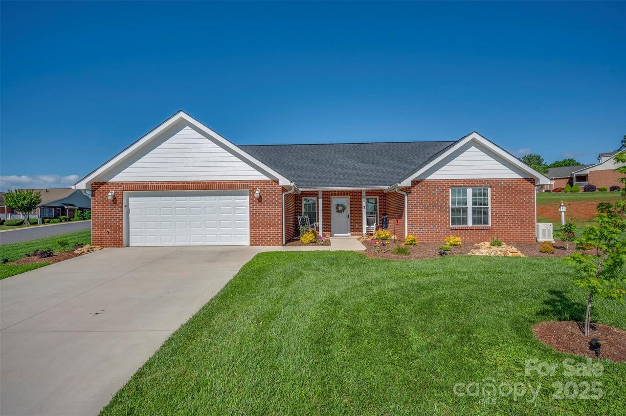 105 Kingston Pl., Spindale, NC 28160